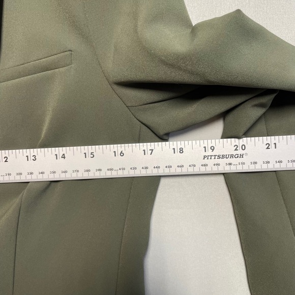 Veronica Beard Scuba Dickey Blazer Womens 4 Olive Green Zip Pockets Gold Snap - Picture 7 of 9